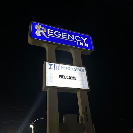 Regency Inn Fresno Bagian luar foto